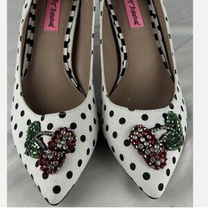 Unworn Betsey Johnson Cherry Beaded Charmer Heels Pumps Womens Sz 8 Polka Dot
